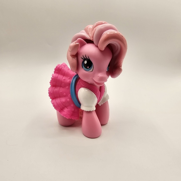 My Little Pony Pink Figure with Outfits, Brushable Tail - Picture 5 of 11